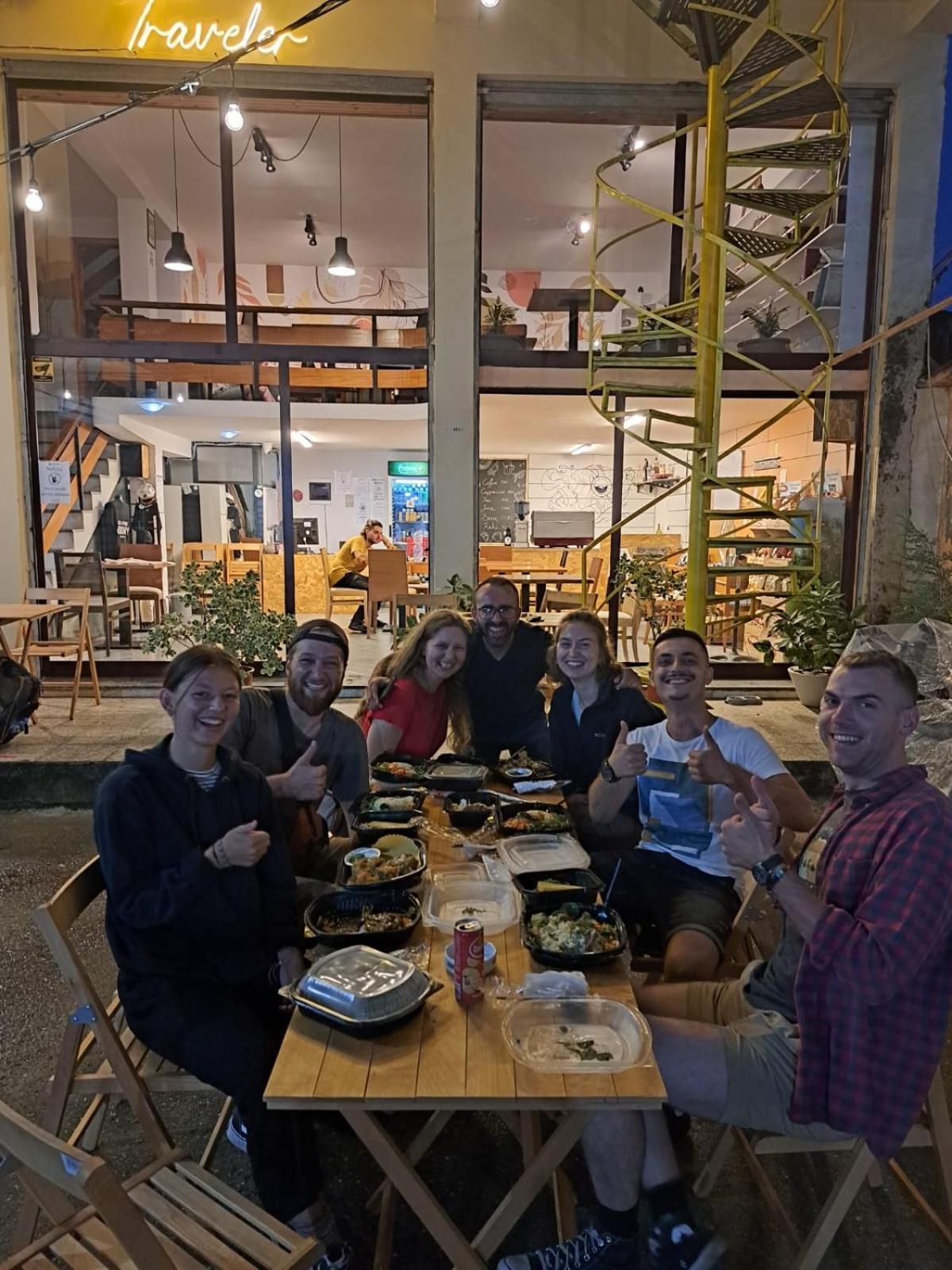 Traveler Hostel Шкодер Экстерьер фото
