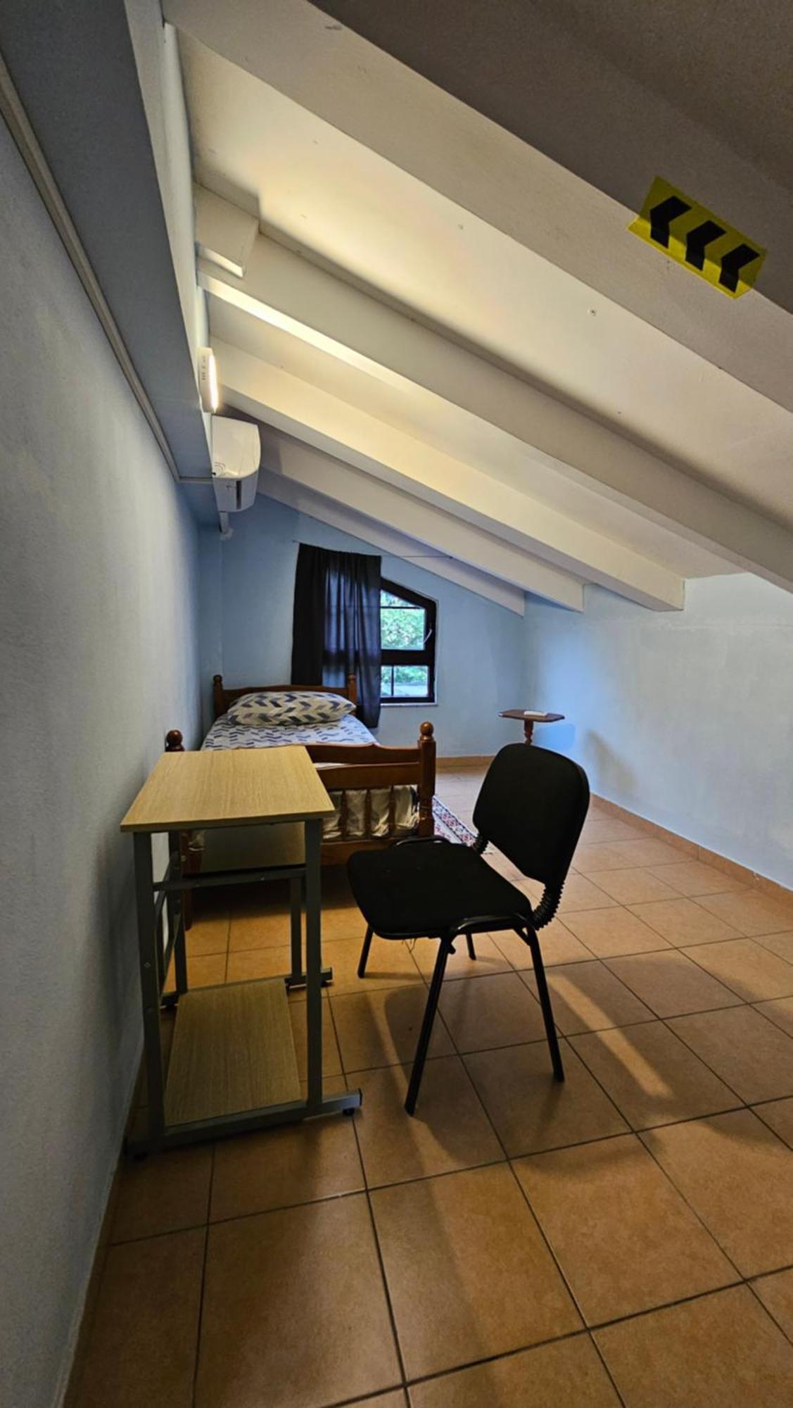 Traveler Hostel Шкодер Экстерьер фото